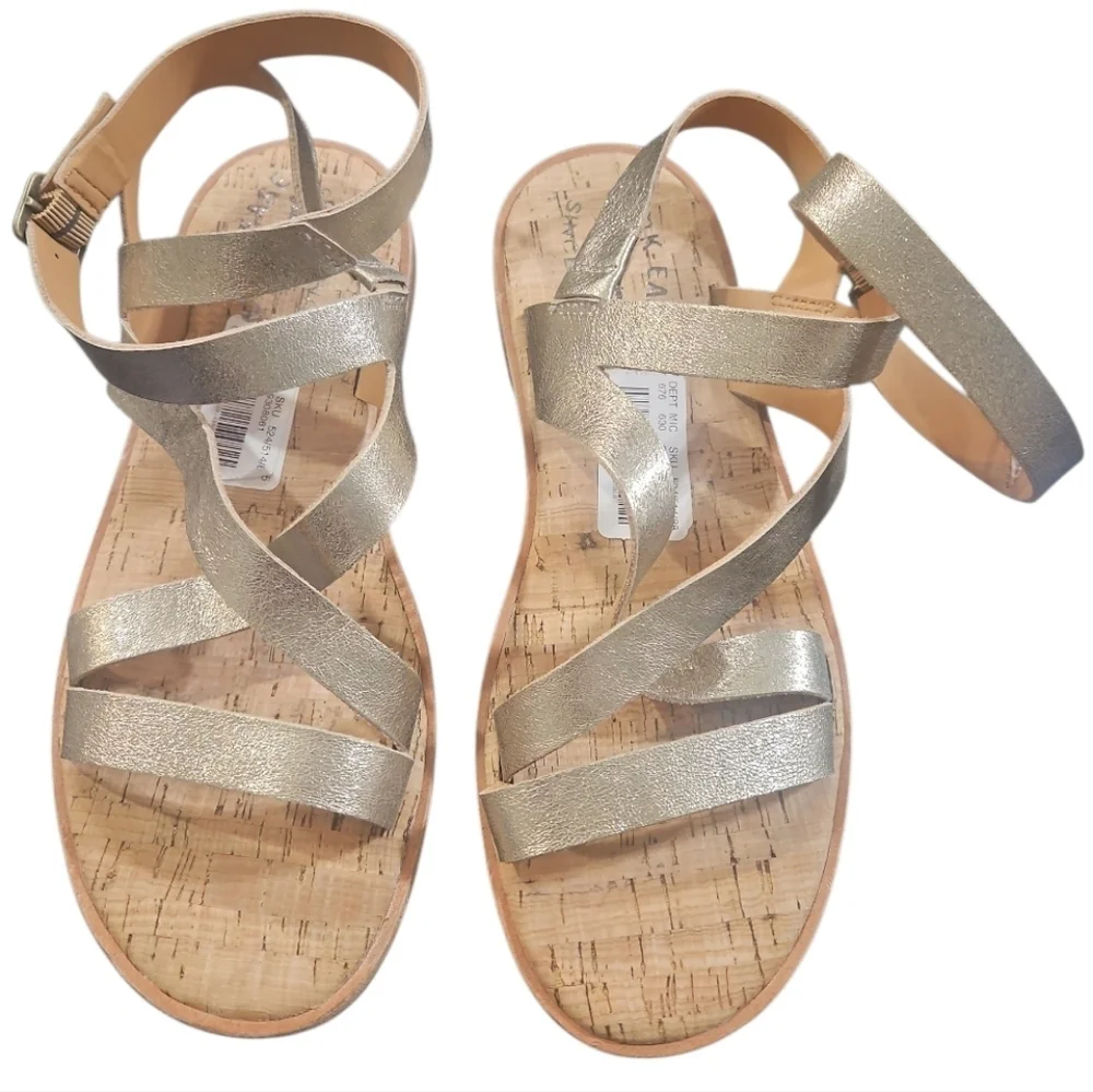 NWT Kork-Ease Bryleigh Metallic Gold Leather Flat Sandal Women’s 8
